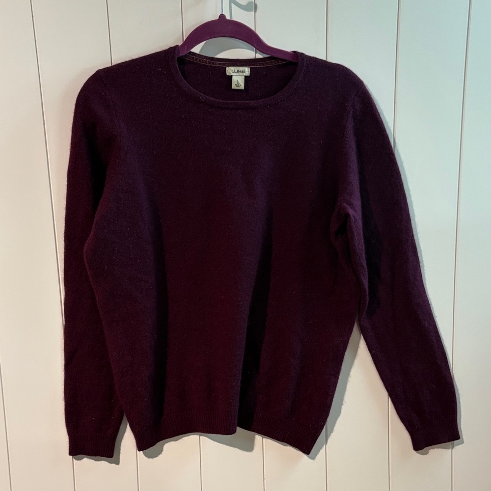 L.L Bean 100% cashmere Crewneck sweater mulberry wine color L